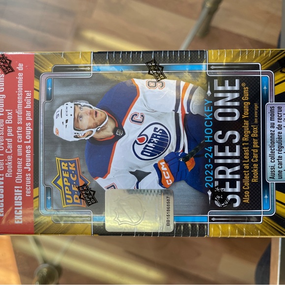Series one NHL cards - Picture 4 of 5